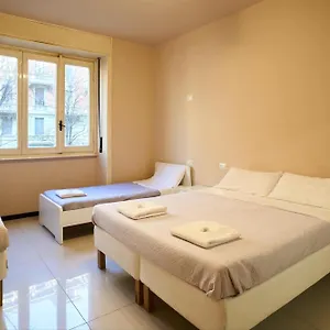Apartment Giramondo, Milan